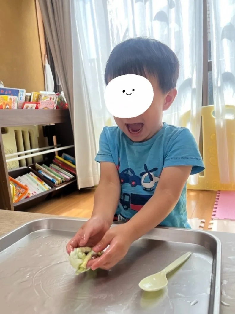 小麦粉粘土あそびをしました!